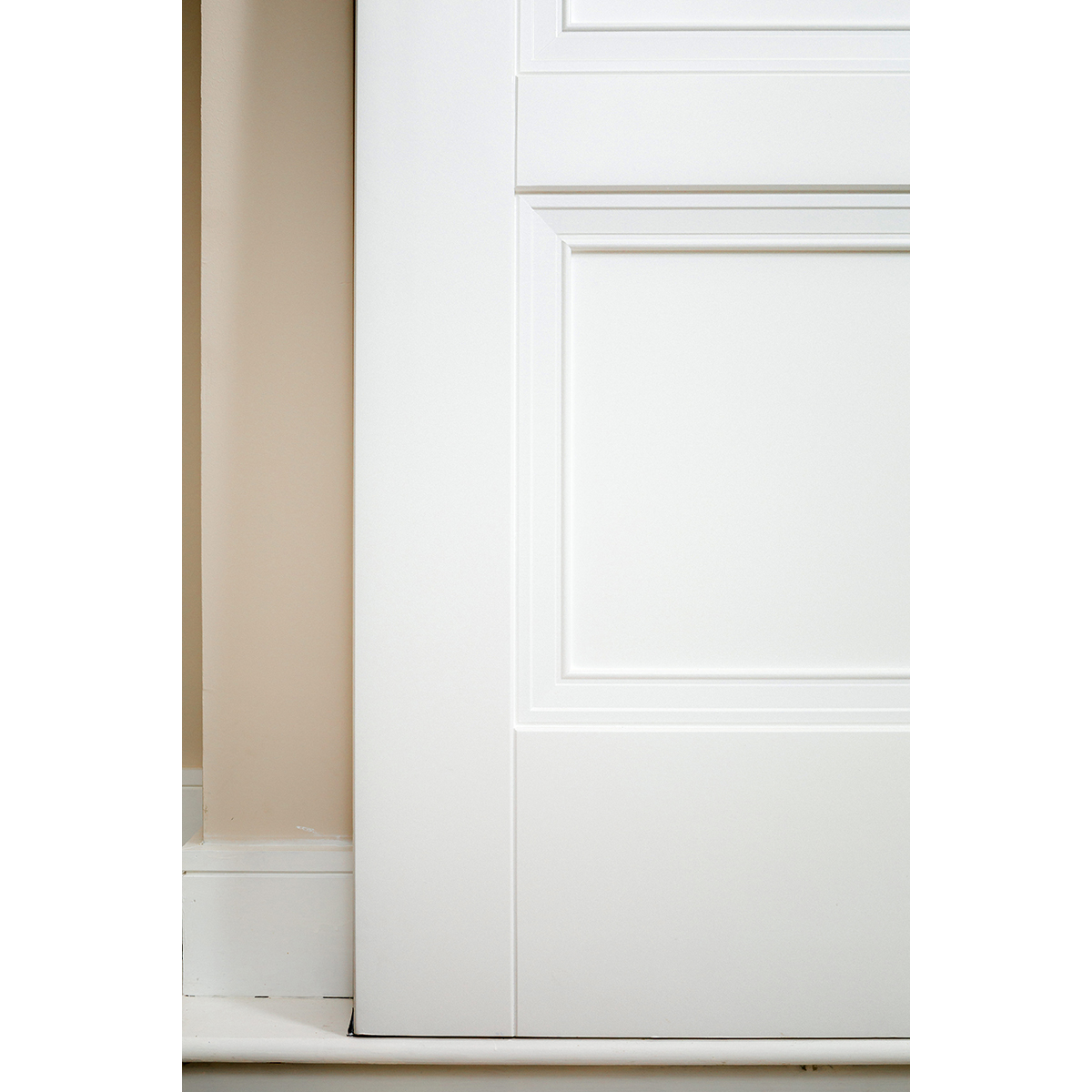 FRANKLIN WHITE PRIMED 3 PANEL DOOR - Woodworkers.ie -