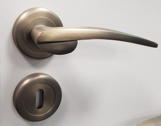 Sonnato Monza Matt Anodised Bronze Lever on Rose C/W Escutcheon - Woodworkers.ie -