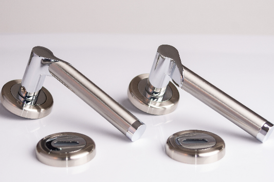 Sonnato Rona Satin Chrome Lever On Rose C/W Bathroom Turn - Woodworkers.ie -