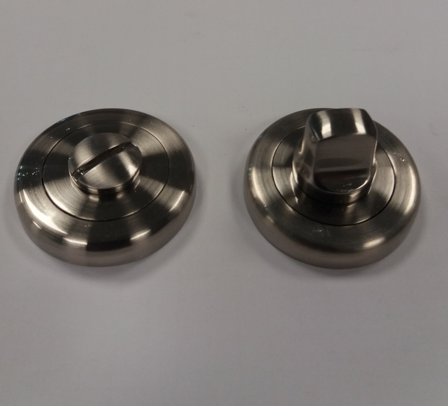 SONNATO SATIN NICKLE ESCUTCHEON