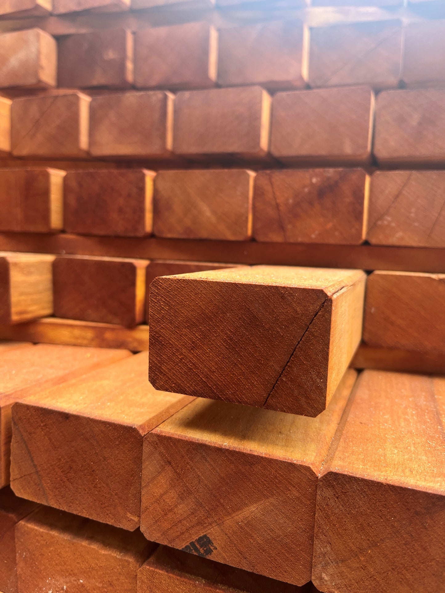 NIOVE HARDWOOD (CAMEROON) 65MMMM X 42MM PLANED X 4.05MT