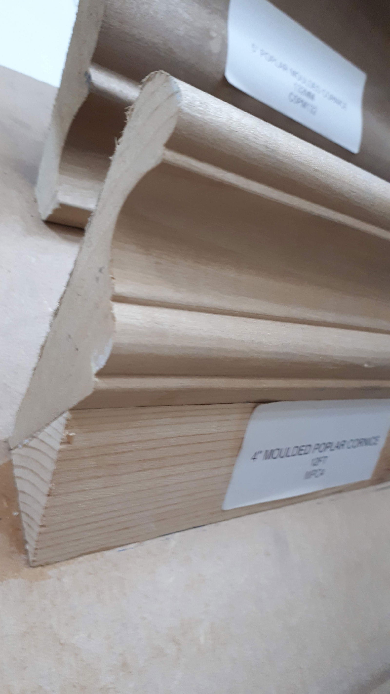 4" MOULDED POPLAR CORNICE 12FT