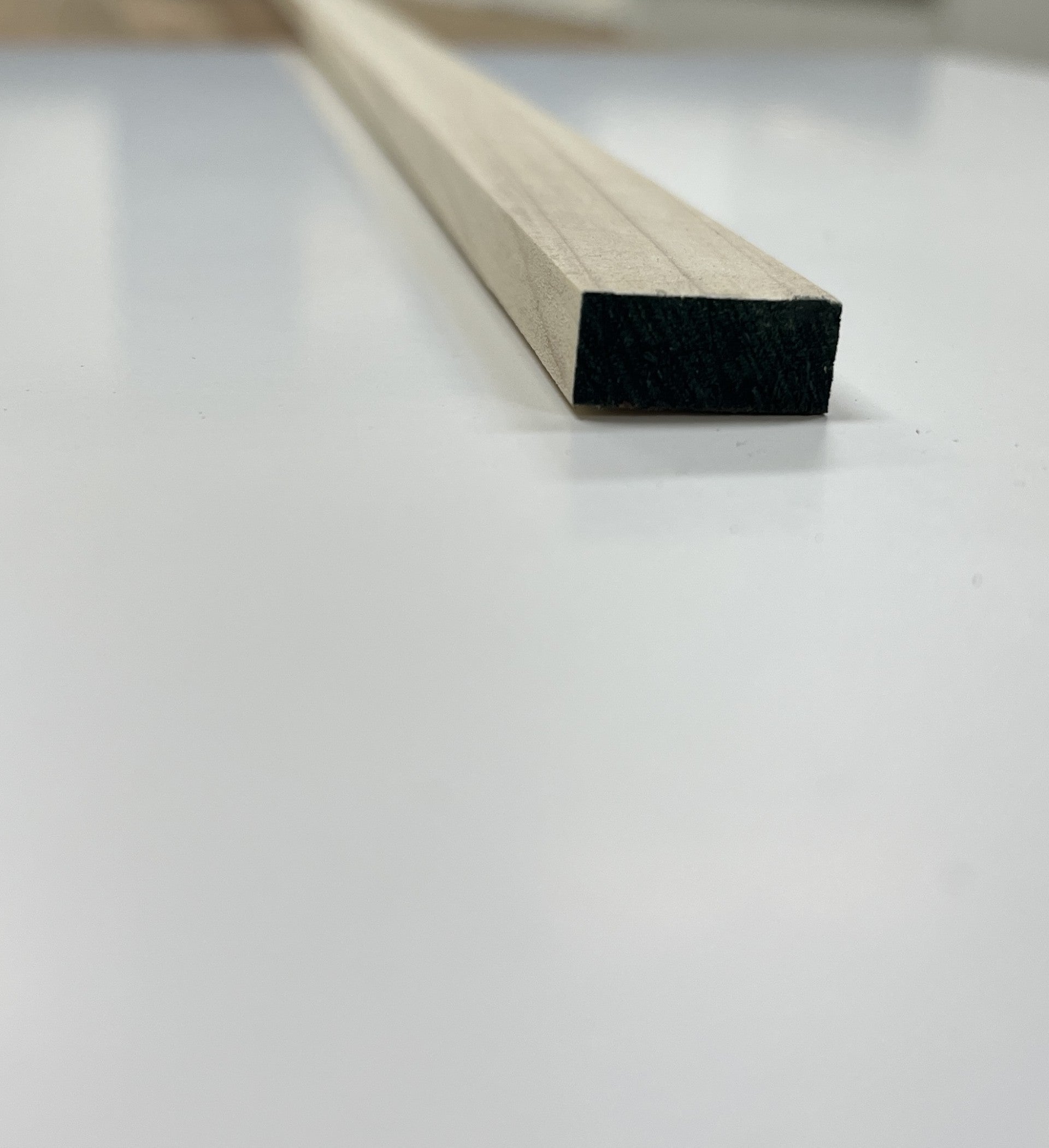 OBECHE SLIP 20mm X 9mm X 2.4M