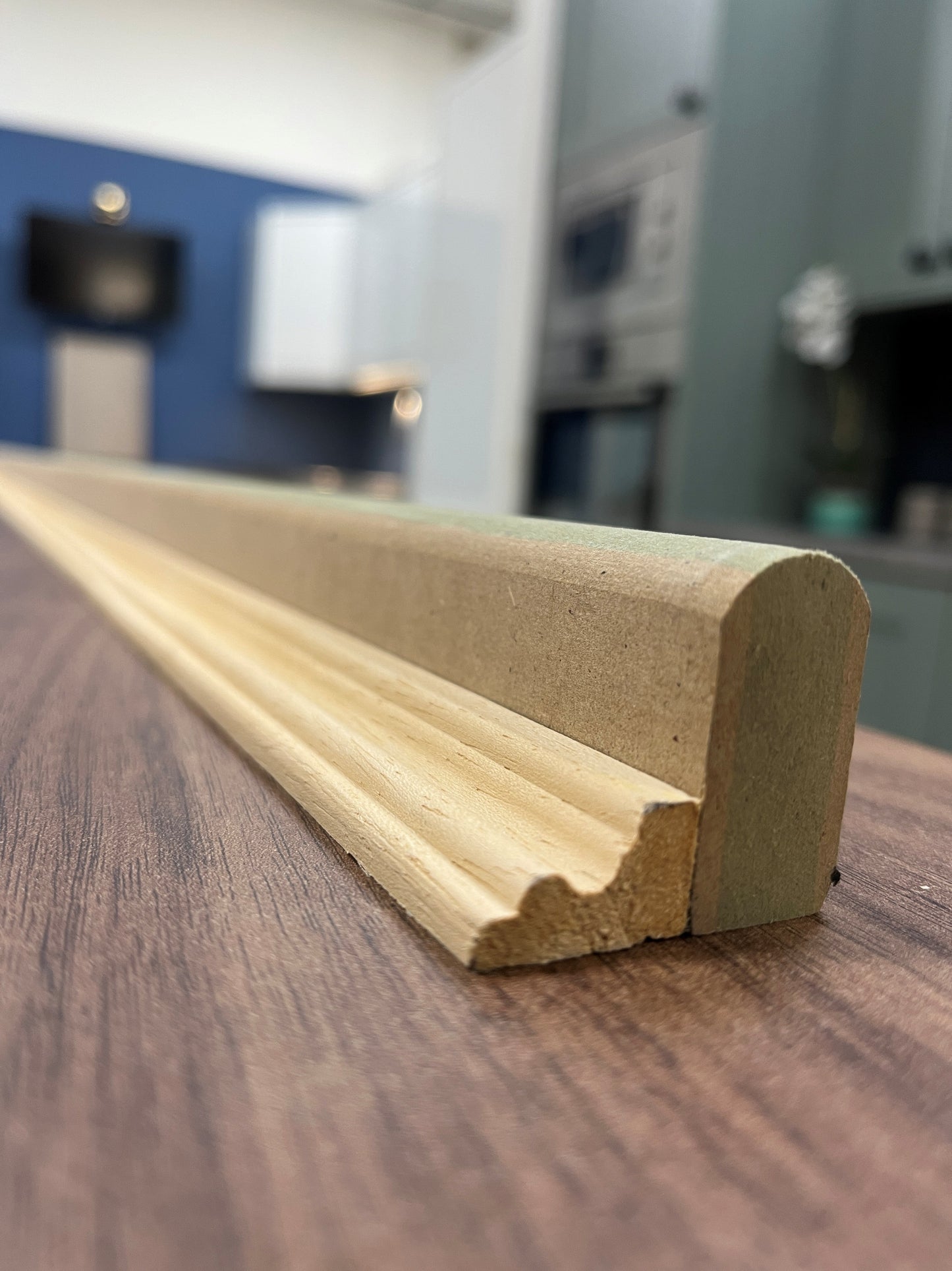 BULLNOSED CAPPING MR MDF 35MM X 18MM X 2.44M