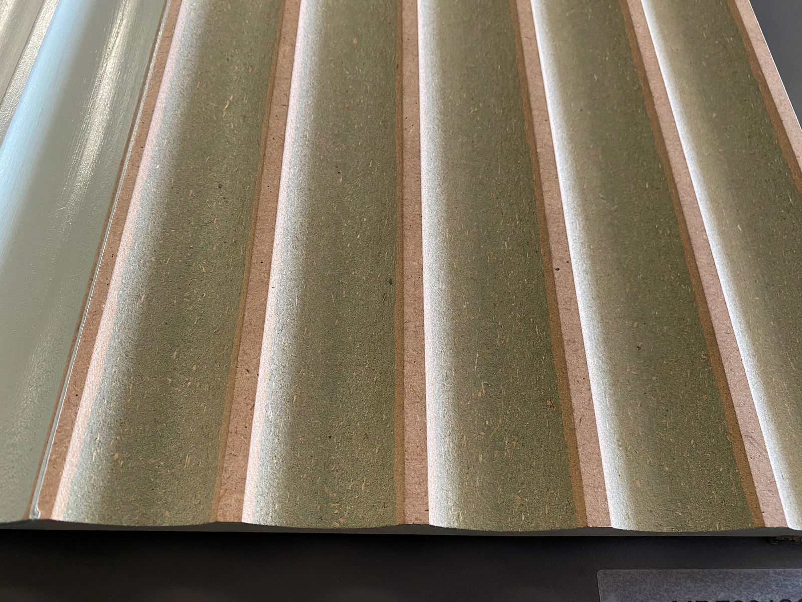 MDF MR 2440 X 1200 X 18mm   39mm WIDE SCOOP  ALONG LENGTH OF SHEET