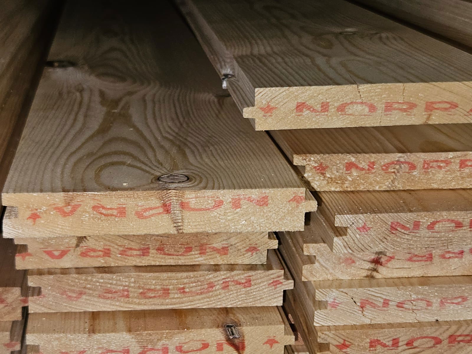 RED DEAL   6  X 1  144 X 21 TG FLOORING  3.6mt LENGTH - Woodworkers.ie - 