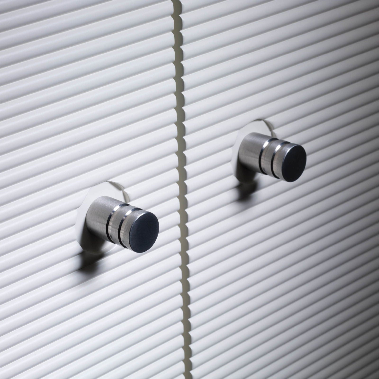 RIVA (8mm WIDE RIBS) RIBBED PLAIN MDF FLEXIBLE 2500mm X 1200mm x 3mm THICKNESS