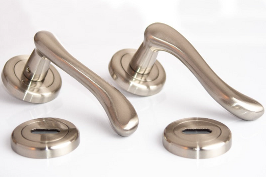 Sonnato Bari Sc Lever On Rose C/W Escutcheon - Woodworkers.ie - 