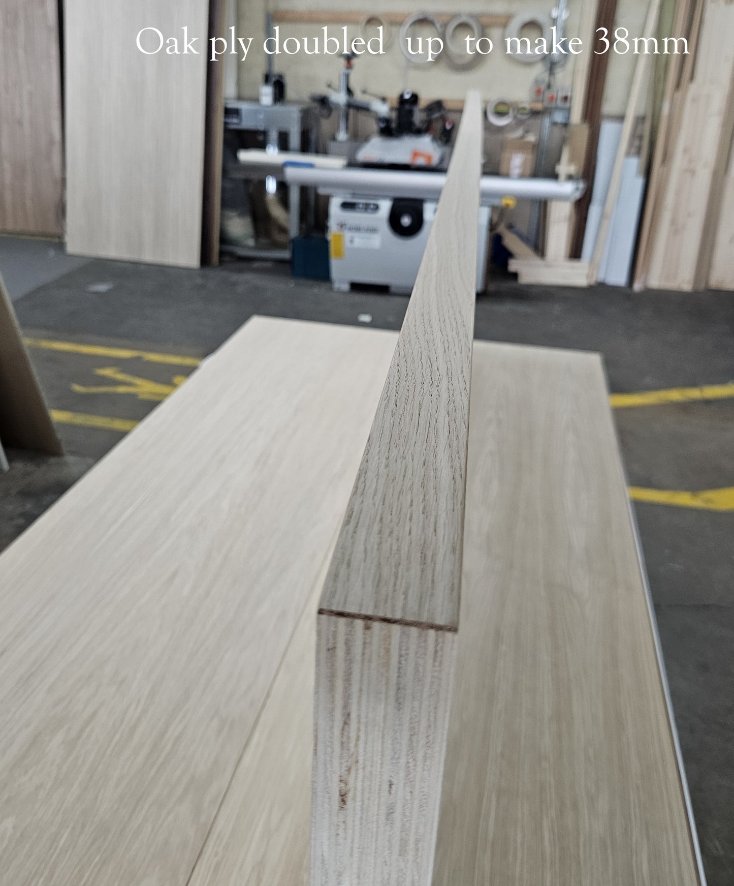 OAK VENEERED PLYWOOD 2500 X 1220 X 19MM